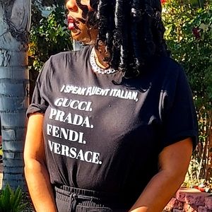 I Speak Fluent Italian black crewneck t shirt